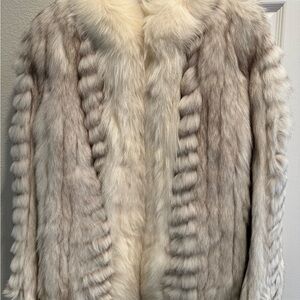 Saga Fox coat NEVER worn!